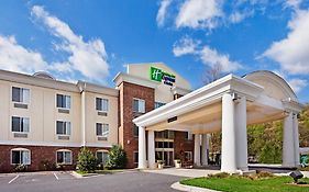 Holiday Inn Express & Suites Cherokee Casino